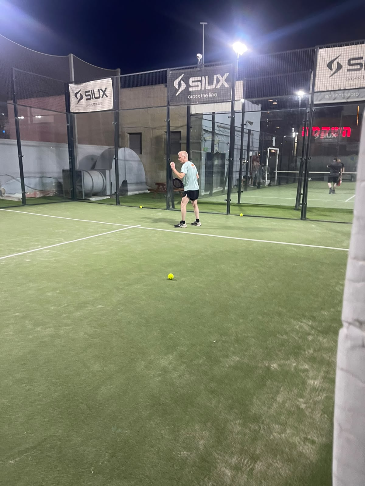 רגע מקהילת הפאדל של Tompadel