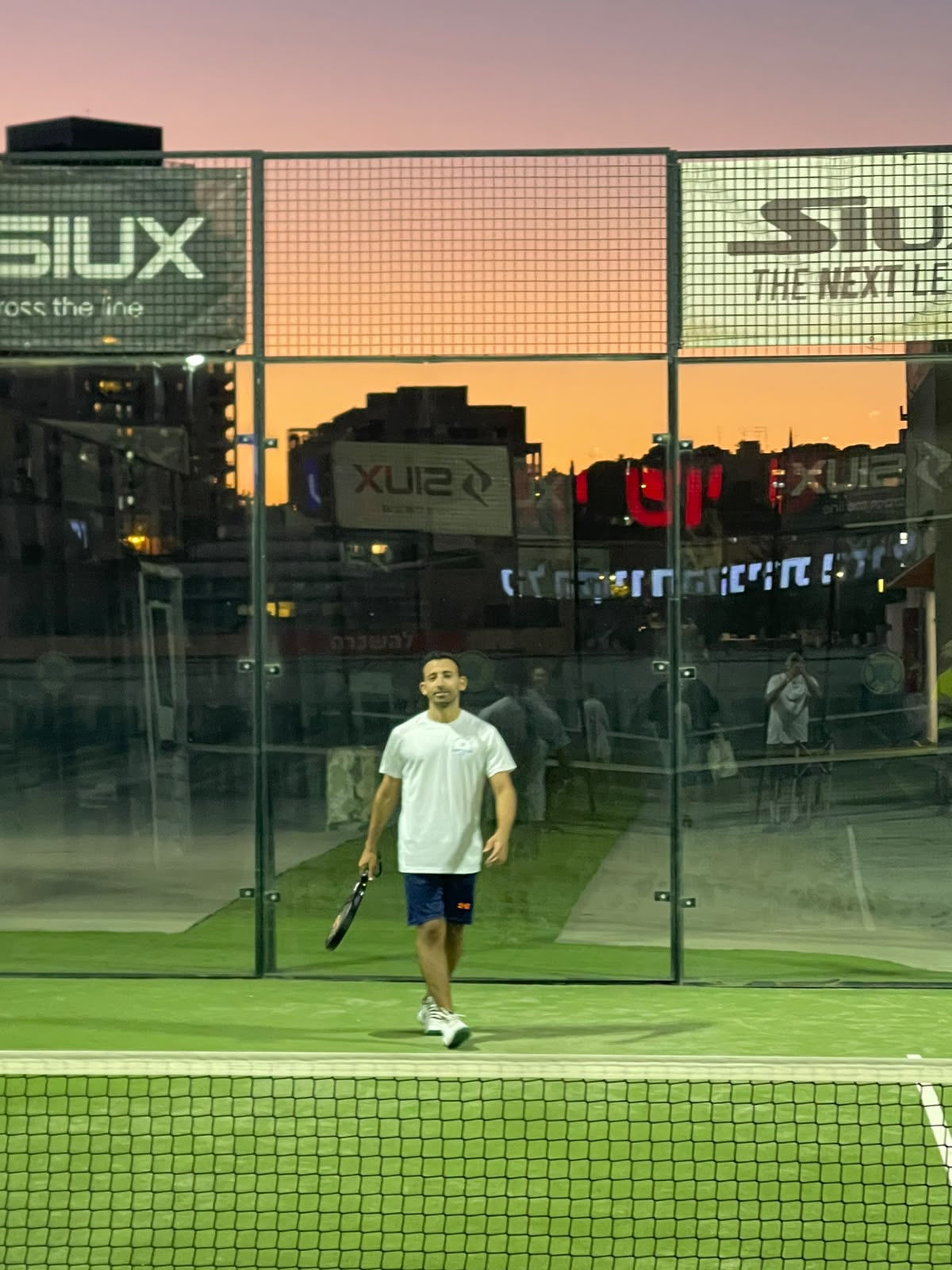 רגע מקהילת הפאדל של Tompadel